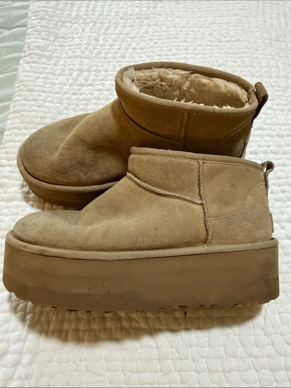 UGG Chestnut Short Shearling Platform Booties size 9 - Picture 5 of 6
